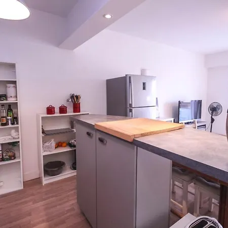 Air-conditioned Near The Beaches With Furnished Balcony & Parking